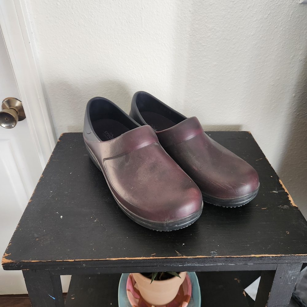 CROCS Burgundy Women's Mules